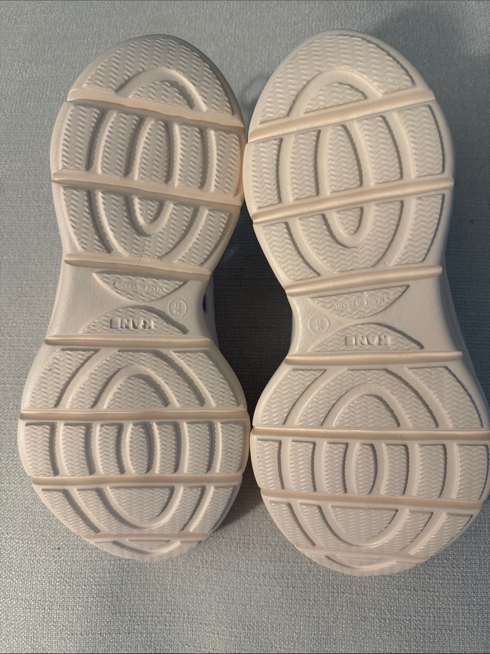 NWOB Kane Footwear Men's Athletic Slip-On Water-Ready Shoes in White - Picture 4 of 4